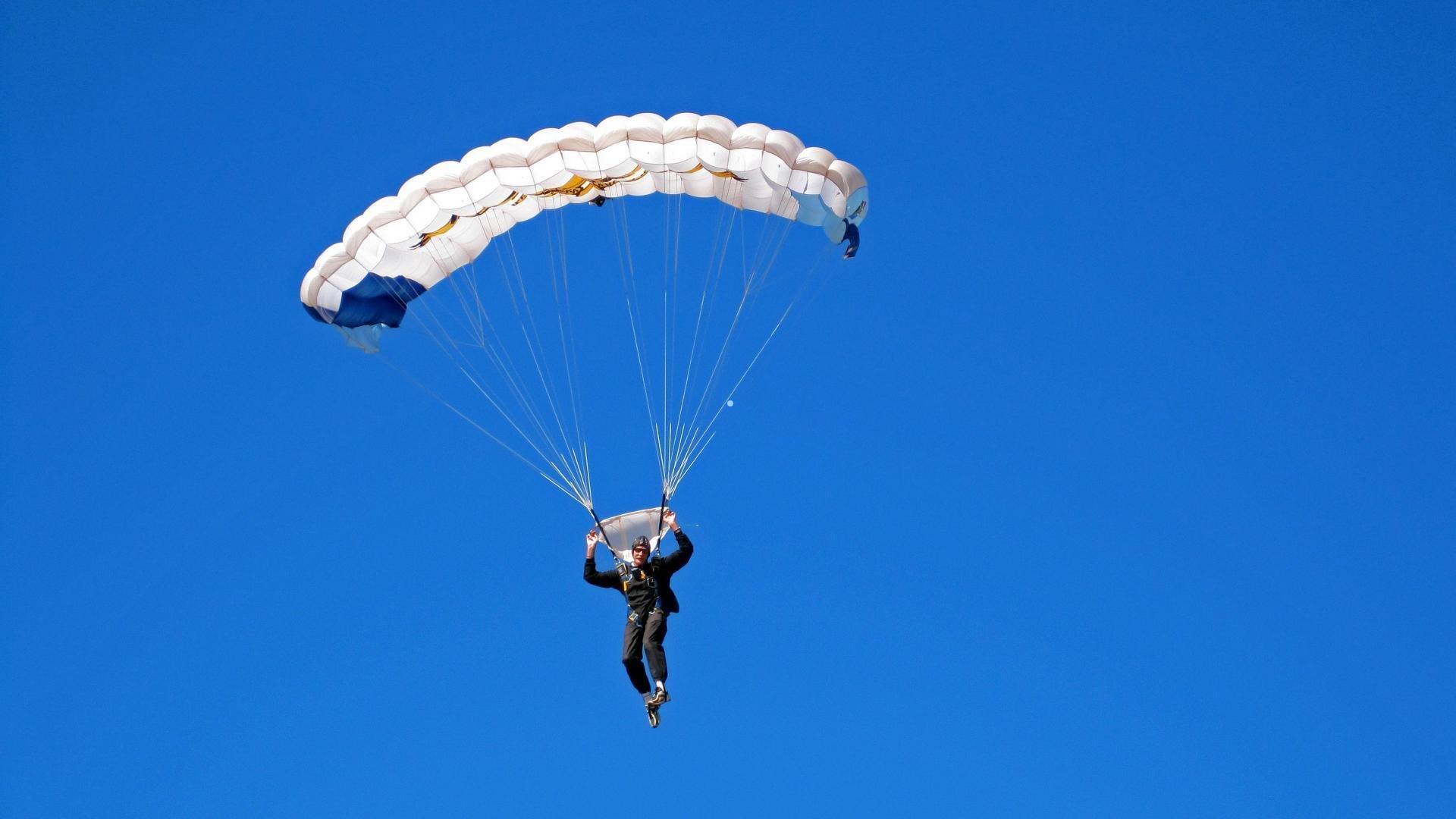 美记爆料，勇士若未收理想报价，库明加可能留队